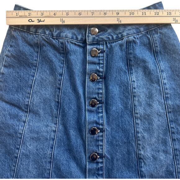 BDG Denim Jean Skirt Mini Size Small Buttons Up - Picture 9 of 12